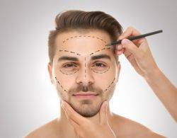 الرجل أيضاً يلجأ الى عمليات التجميل لهذه الاسباب الكثيرة!