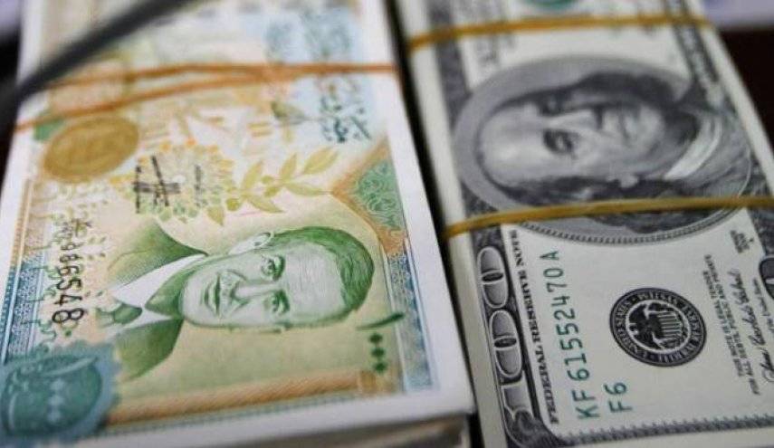 كيف أصبح سعر "الليرة السورية"..هل تشهد تحسنا أمام الدولار؟