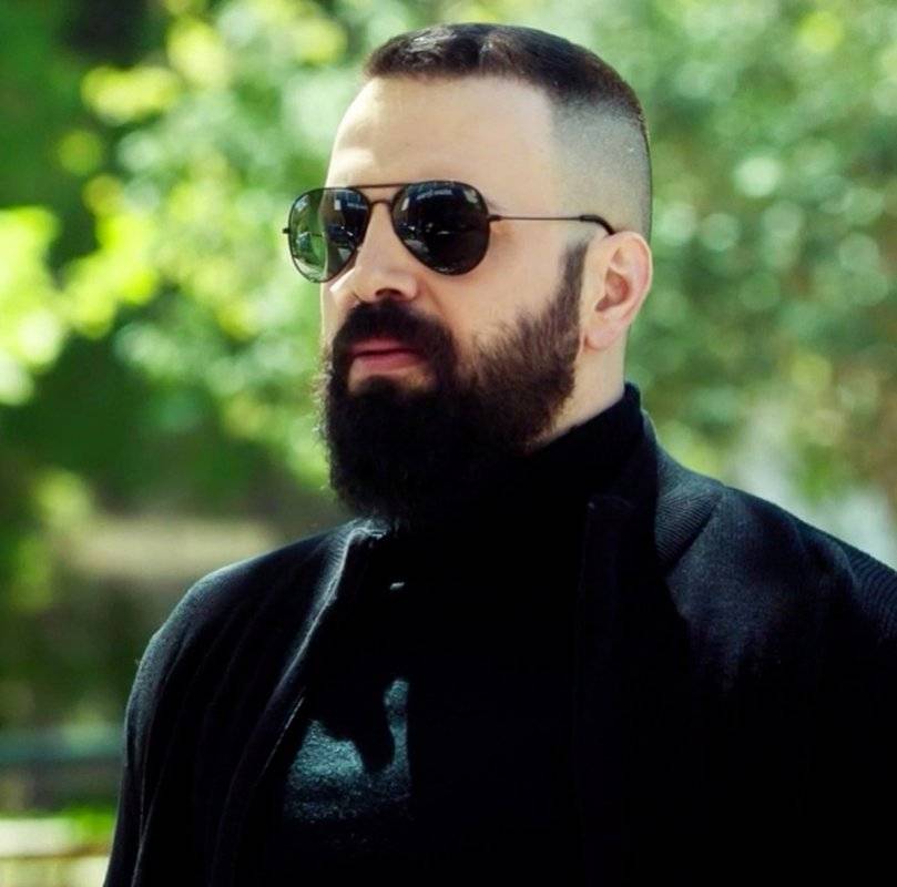 ما قصة حريم "الحاج جبل شيخ الجبل"!