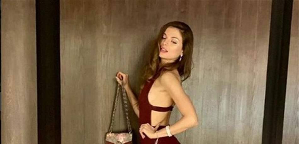 على خُطى جورجينا رزق الجماليّة.. مايا رعيدي مثيرة بفستان أزرق!