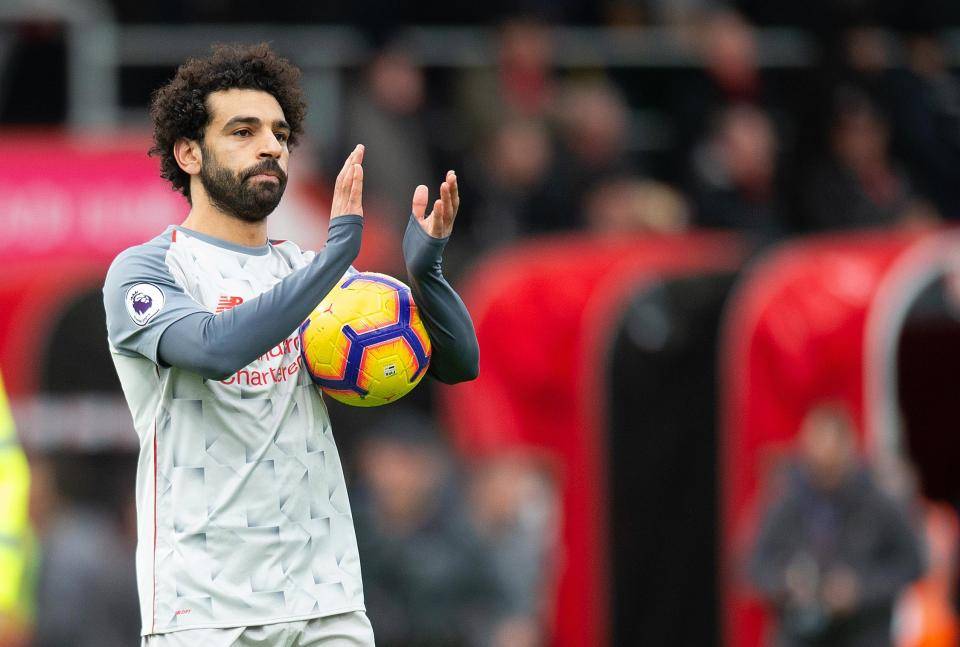 فيديو: صلاح يرفض جائزة "أفضل لاعب في المباراة"!
