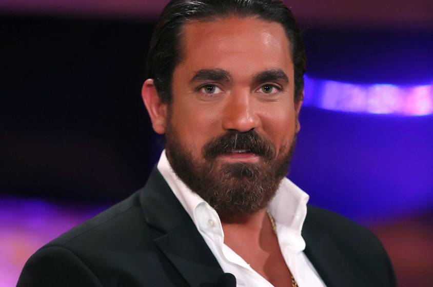 موعد عرض برنامج أمير كرارة "سهرانين" مجهول وتأجيله لأجل غير مسمى