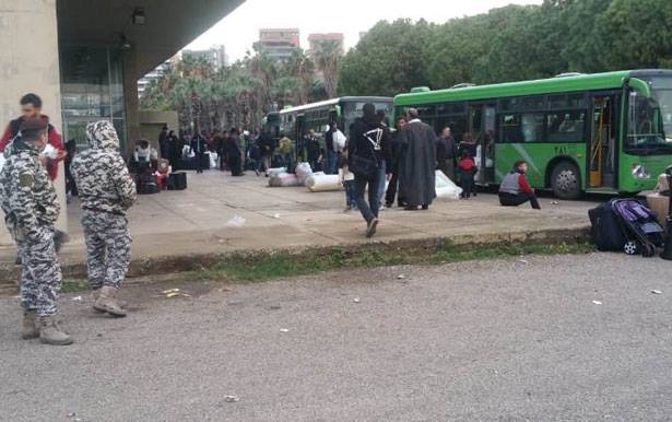 دفعة جديدة من النازحين انطـلقوا مـن صور وصيدا وطـرابلس وعرسال الى سوريا