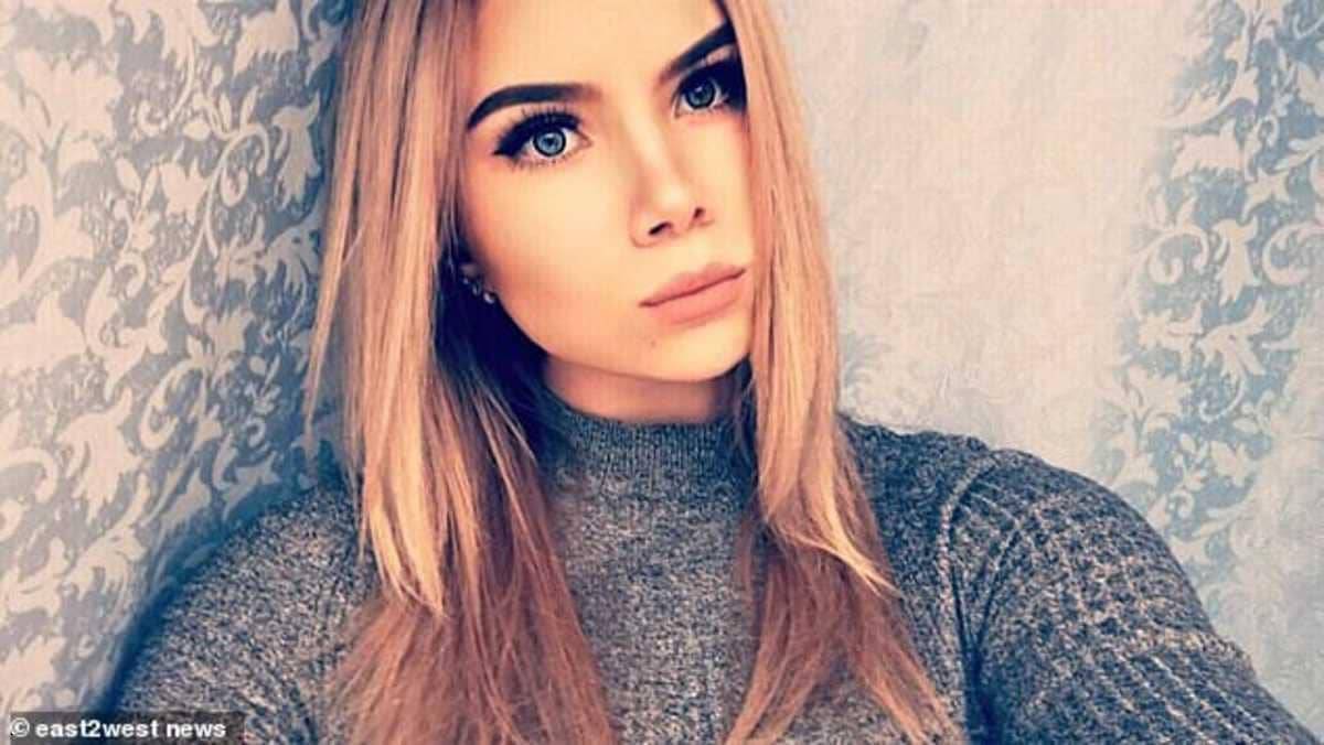 الهاتف والشاحن والماء.. "مثلث الخطر" يسبب كارثة لبطلة روسية