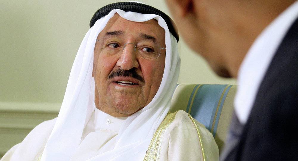 أمير الكويت يغادر المستشفى
