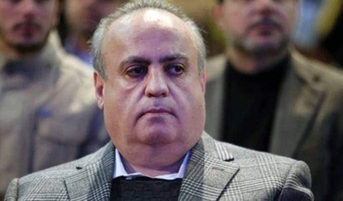 وهاب ينشر صورة لنجليه هادي وبشار.. ويتبنى نجل أبو دياب