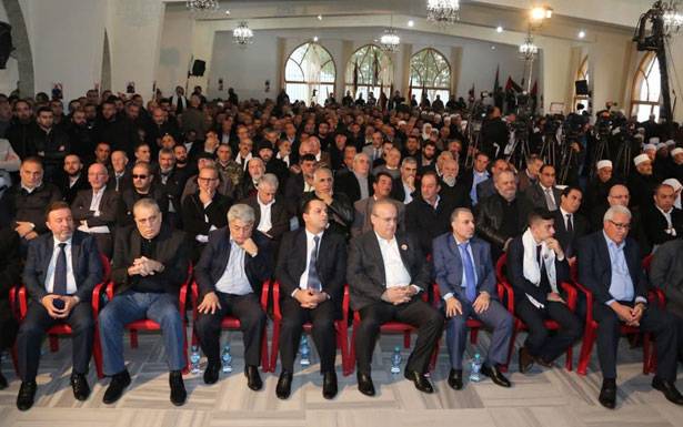 إحتفال تأبيني لمرور أسبوع على وفاة أبو ذياب في دار البلدة
 وهــــــاب للحريري : لــــــن تــستطــيــع بــمُغامراتكَ
أن تــنـال مـنّـا والأجدر بــكَ أن تـثأر لـكرامتكَ