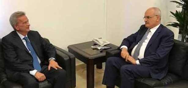 بعد التوافق بين وزير المالـيّة وحاكم مصرف لبنان
المصارف تـعاود الإكتتاب بسندات الخزينـة هذا الأسبوع
بـــفائـــدة 30،10 فـــي المــــئة ولـــفترات طــويــلــة الأمد