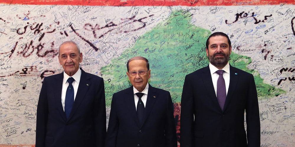 هل يتخلى عون عن النائب السني لتوزير نائب من السنّة الستة وبري يقنع الحريري
عون لم يعد يقبل بالانتظار ويحرك مبادرة ايجابية في البلاد لتأليف الحكومة قبل الانهيار
رئيس الجمهورية سيلتقي اليوم اللقاء التشاوري المؤلف من النواب الستة السنّة