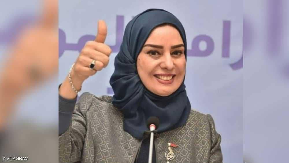 فوزيه زينل.. أول امرأة تتقلد منصب رئاسة برلمان البحرين