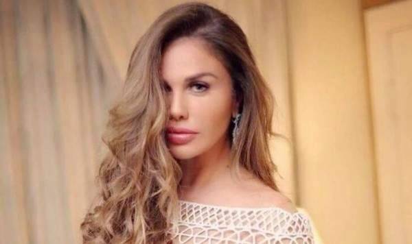 هذا ما قالته نيكول سابا بعد ارتدائها فستان الزفاف للمرة الثانية-بالفيديو