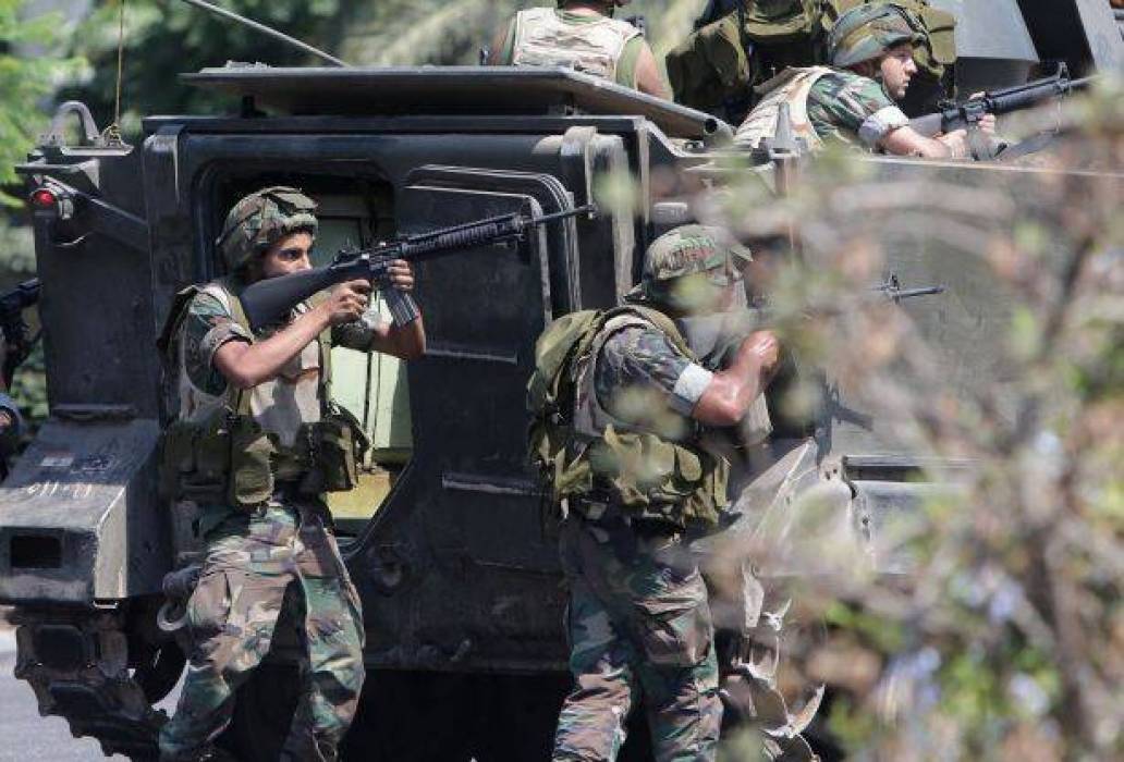 تبادل لإطلاق النار بين الجيش ومطلوبين في الشراونة