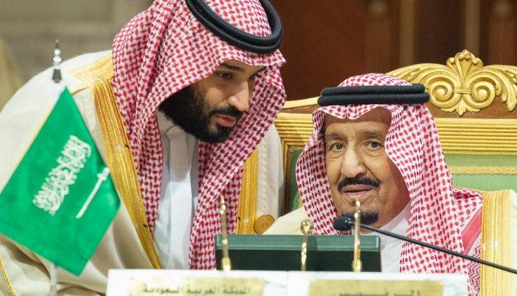 ابن سلمان زرع جاسوسين لمراقبة والده الملك!!! إليكم التفاصيل