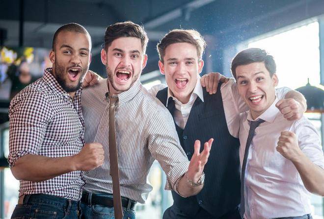 نداء للرجال العزاب.. أنتم أكثر عرضة لأمراض القلب والدماغ من المتزوجين