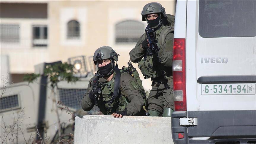إصابة 73 فلسطينيا في مواجهات مخيم الأمعري برام الله