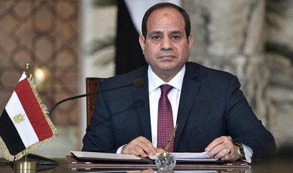 بعد عجزه عن الإجابة على أسئلة السيسي.. محافظ القاهرة أمام القضاء!