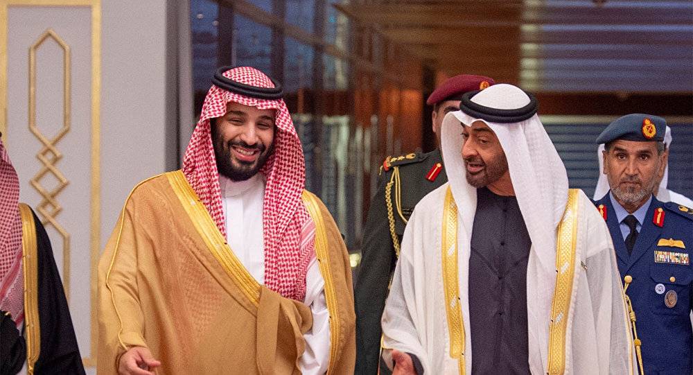 ولى العهد السعودى يلوح بالقو