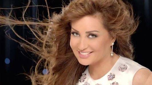 بالصورة- لطيفة ترتدي الحجاب
