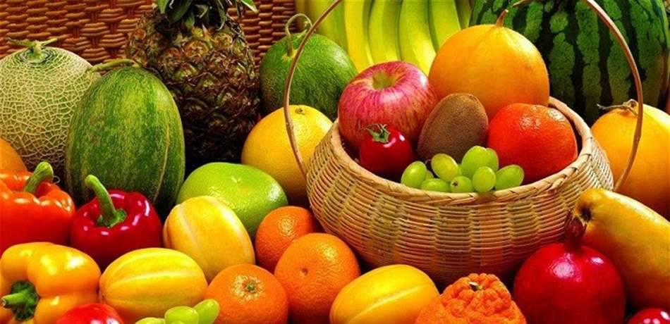 شرب العصائر أم تناول الفاكهة.. أيهما أكثر فائدة للإنسان؟