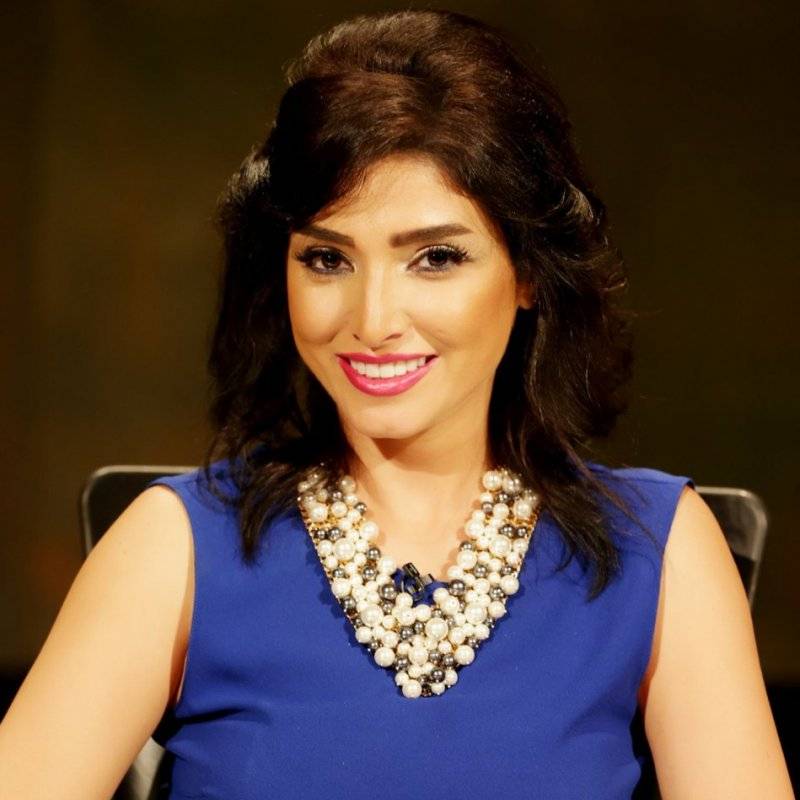 كيف احتفلت روجينا بعيد ميلاد زوجها؟ بالفيديو