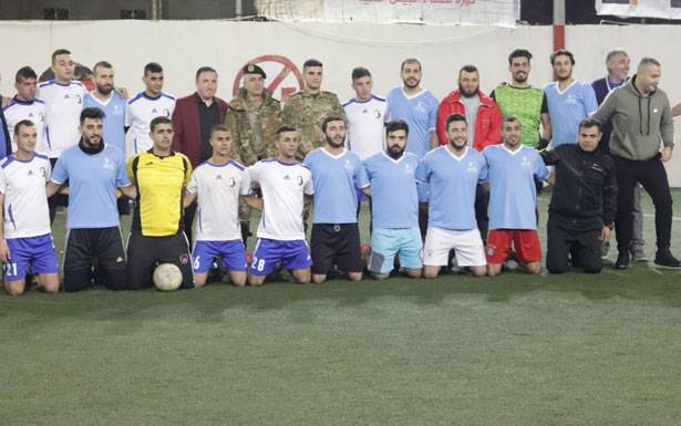 دورة شهداء الـجيـش

فـــي المـينــي فوتـبول