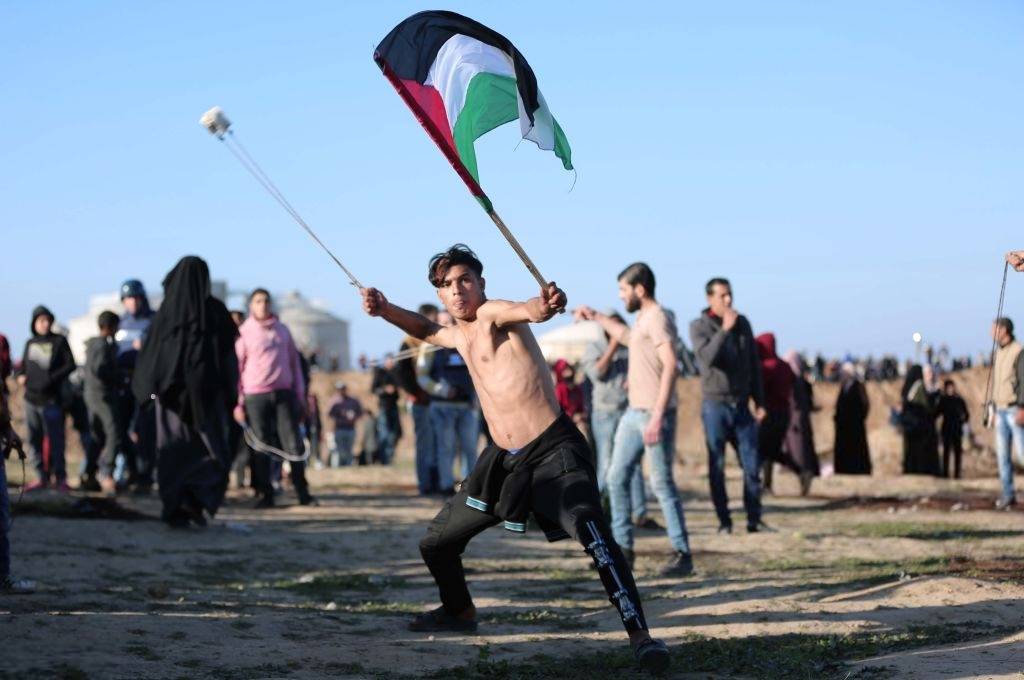 استشهاد فلسطيني ومسيرات العودة متواصلة