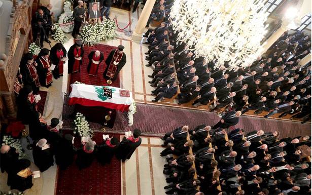 كفرعقاب ودعت إدغار معلوف في مأتم مهيب

عبسي في الصلاة لروحه: لبنان فقد ركناً عظيماً من أركانه