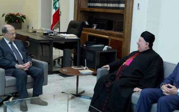 رئيس الجمهوريّة التقى عدداً من السفراء

وتلقّى دعوة لحضور قدّاس عيد مار مارون