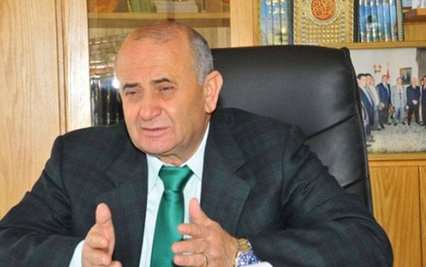 ترشيشي دعا زعيتر الى عدم

السماح باستيراد البصل قبل شباط