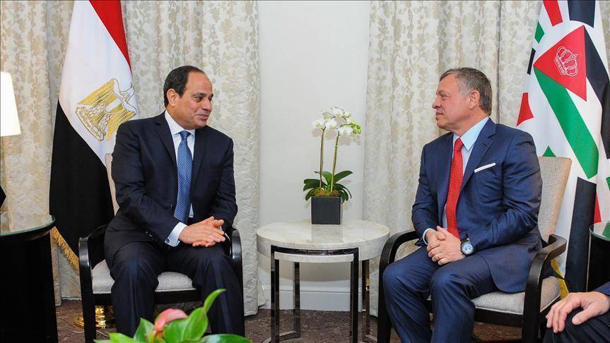 السيسي والعاهل الأردني يؤكدان أهمية استئناف مفاوضات السلام