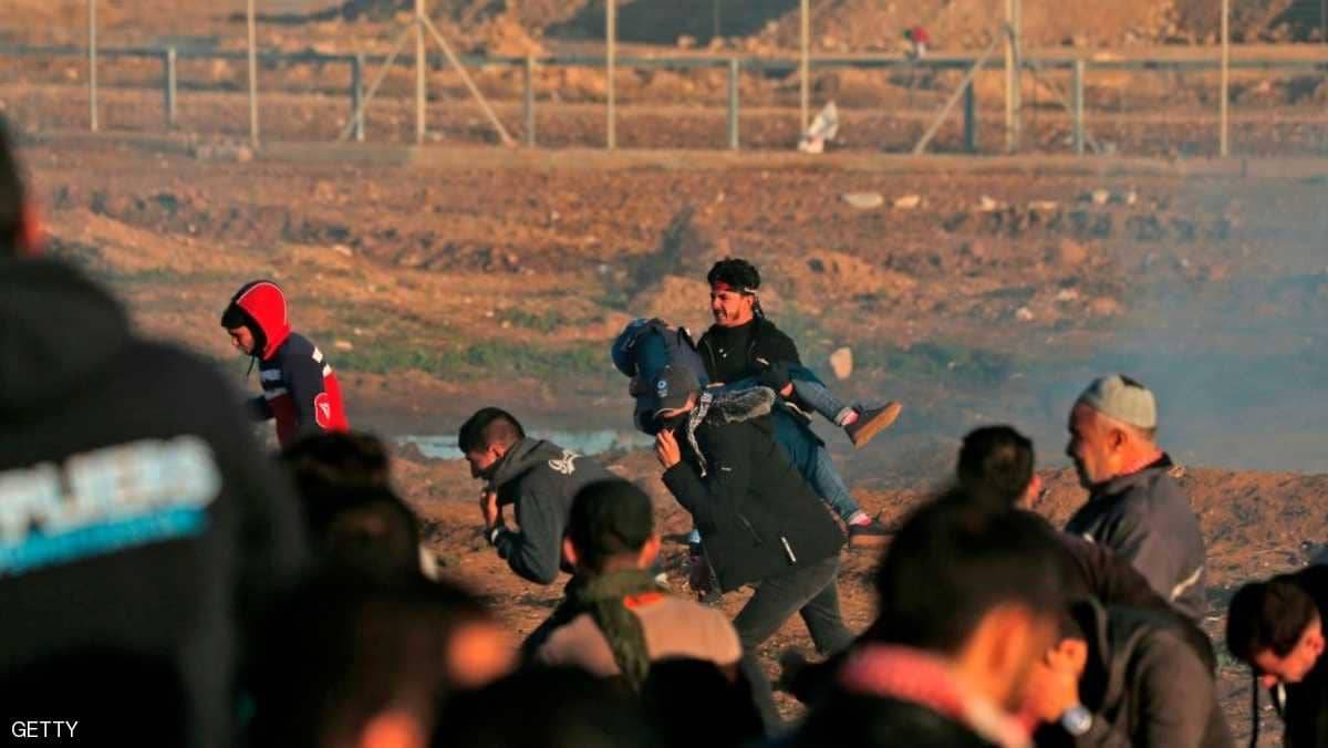 غزة.. شهيدة ومصابون في "مسيرات العودة" الفلسطينية