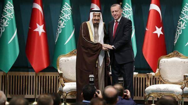 "بلومبرغ": لدى أردوغان أسباب بملياري دولار لشكر السعودية