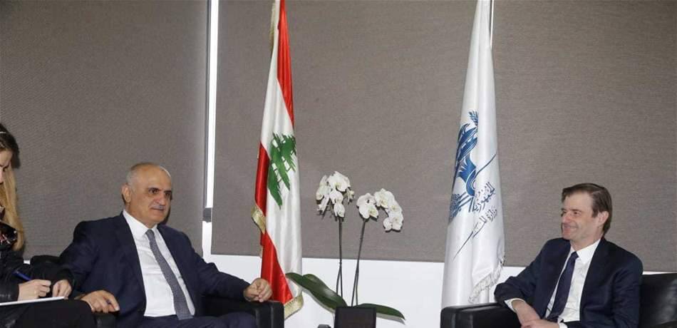 الوضعان المالي والاقتصادي بين حسن خليل و هيل