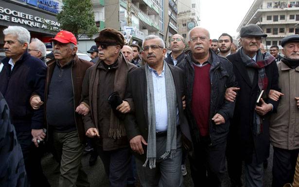 في صيدا.... تظاهرة شعبية حاشدة وسعد يؤكد قدرة الحركة الشعبية على التغيير