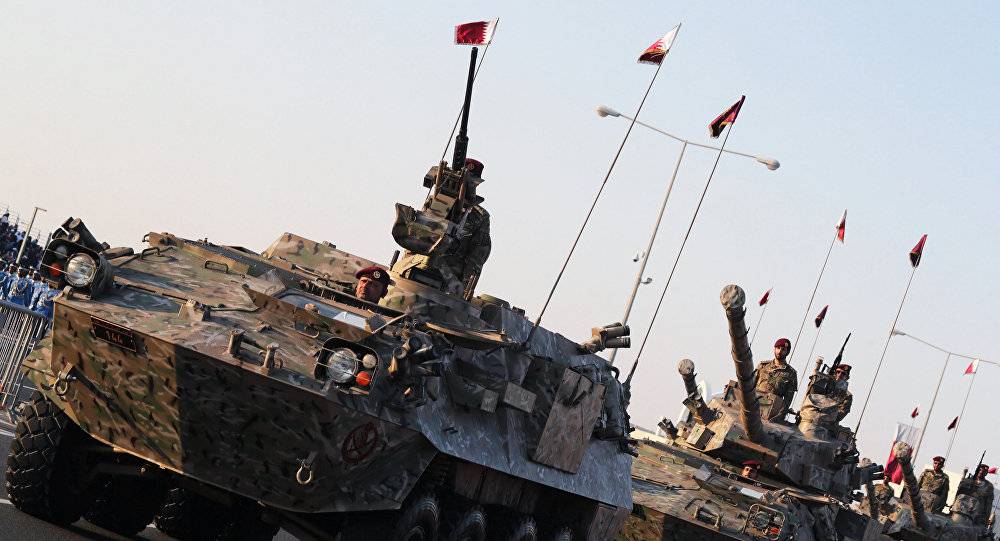 التلفزيون القطري: الجيش تحرك نحو السعودية لدرء "الخطر المحدق"