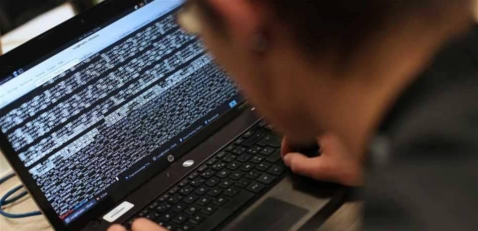 مقابل 30 ألف دولار.. مقرصن يقطع الإنترنت عن هذه الدولة!
