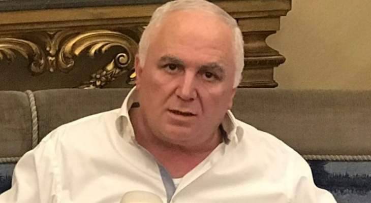 ضاهر أعلن استعداده لإنارة الطريق الدولية في ضهر البيدر وتحمل المصاريف المترتبة