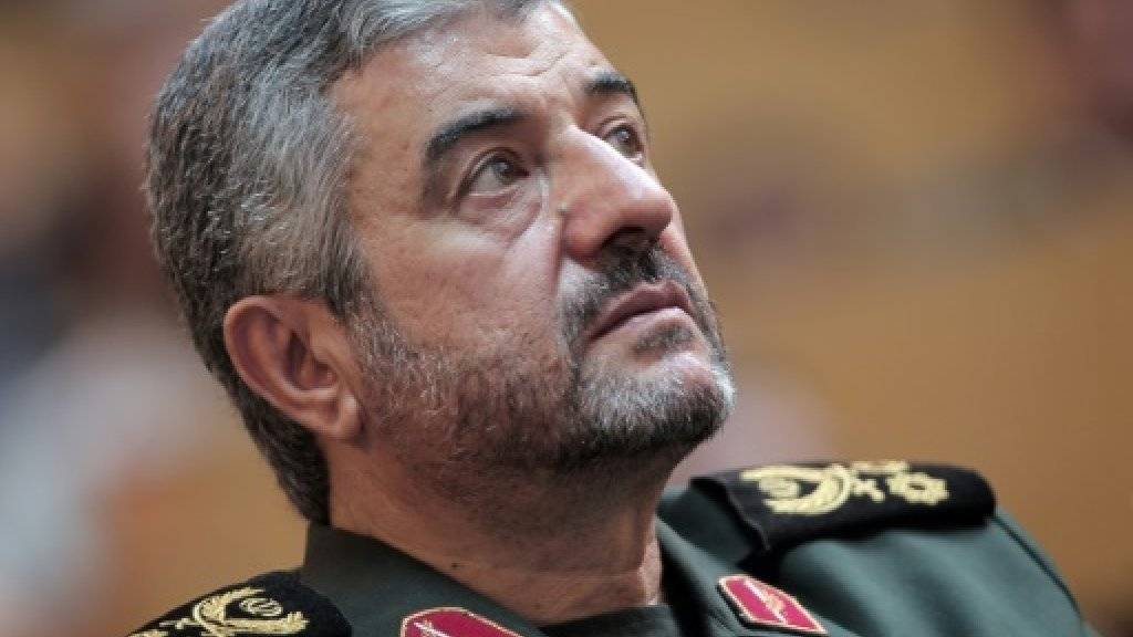 إيران تؤكد رفضها الانسحاب من سوريا والاحتفاظ بقواتها وأسلحتها فيها
