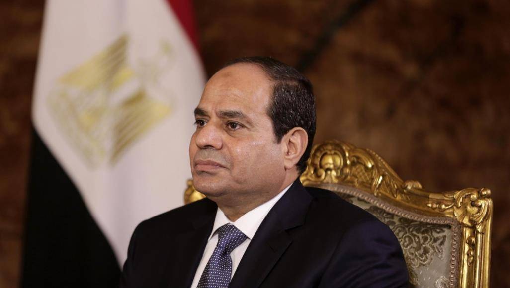 من المستهدف بقرار السيسي حظر سفر كبار المسؤولين إلا بإذنه؟
