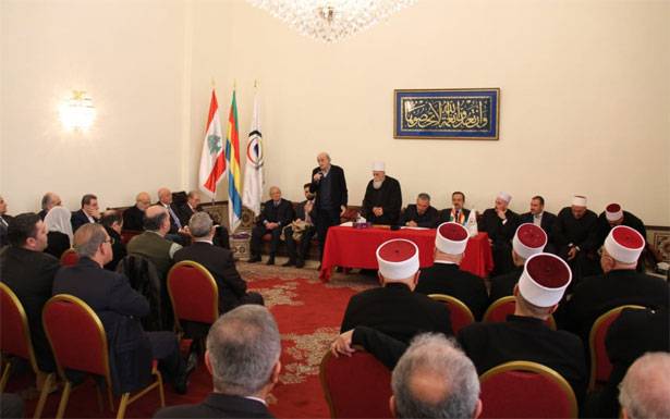 إجتماع دوري للمجلس المذهبي الدرزي

حسن : لوحدة الصف } جنبلاط : اللقاء ليس للردّ على أحد