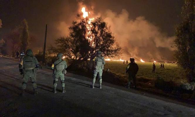 انفجار خط أنابيب بوسط المكسيك يؤدي بقتل اكثر من 66 شخصا