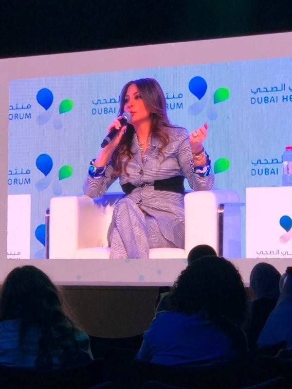 إليسا تشارك في منتدى دبي الصحي للتوعية حول سرطان الثدي- بالفيديو