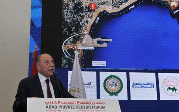 دبوسي عرض أضخم مشروع استثماري دولي في لبنان

مرفأ بطول 20 كلم يرتبط بمطار القليعات ويشمل

المصفاة في البداوي ويُؤمن عشرات الآف فرص العمل