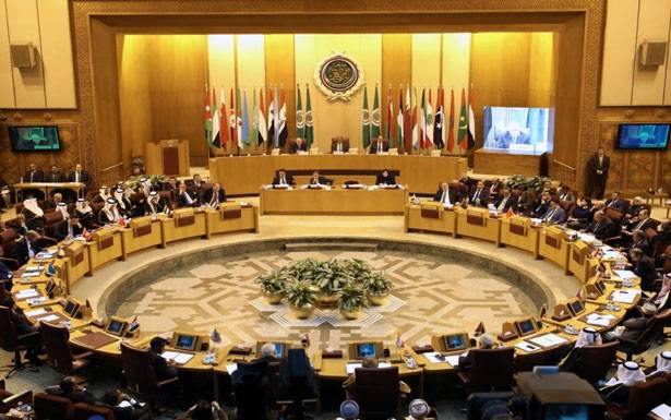 الذبابة في غرفة الملك
