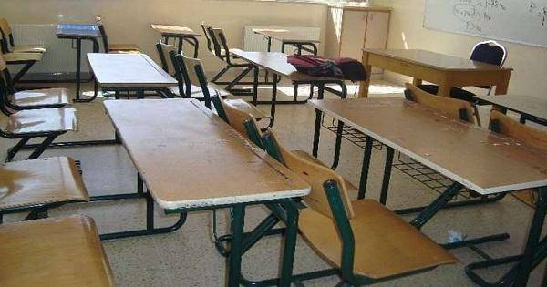 معلمو الأساسي: لدفع المستحقات وإلا التصعيد