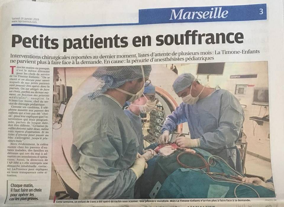 للمرة الأولى في العالم... طبيب لبناني يجري جراحة لابن 3 سنوات وينقذه من الشلل