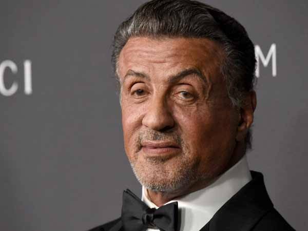 وفاة منتج سلسلة أفلام Rambo وسيلفستر ستالون ينعاه- بالصورة