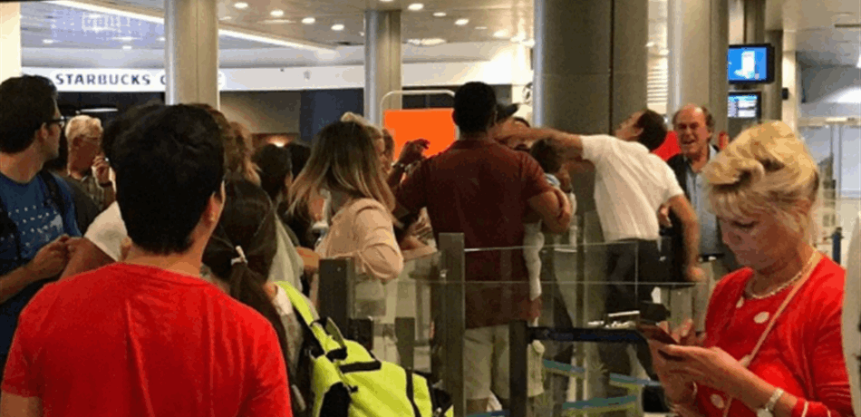 اعتقال ابن فنان شهير في المطار.. وضع قنبلة في حقيبته!