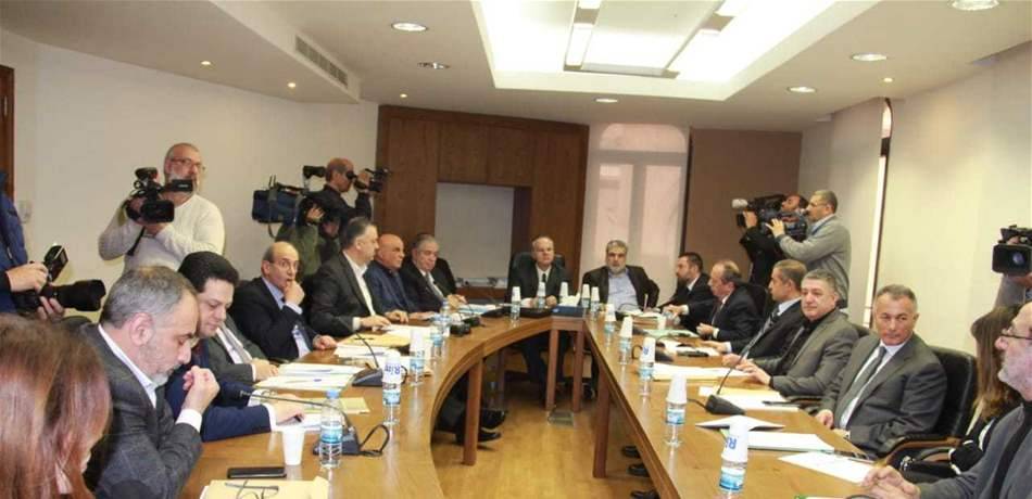 الإدارة والعدل درست الفصول المتعلقة بالمطبوعات السياسية