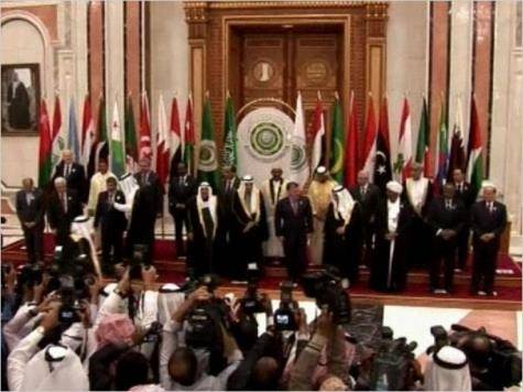 آراء إقتصاديّة ومصرفيّة حول القمّة الإقتصاديّـة العربيّة

الـــقصّار ــ قـطــار ــ الــــزاخم ــ راشد ــ بـــركات